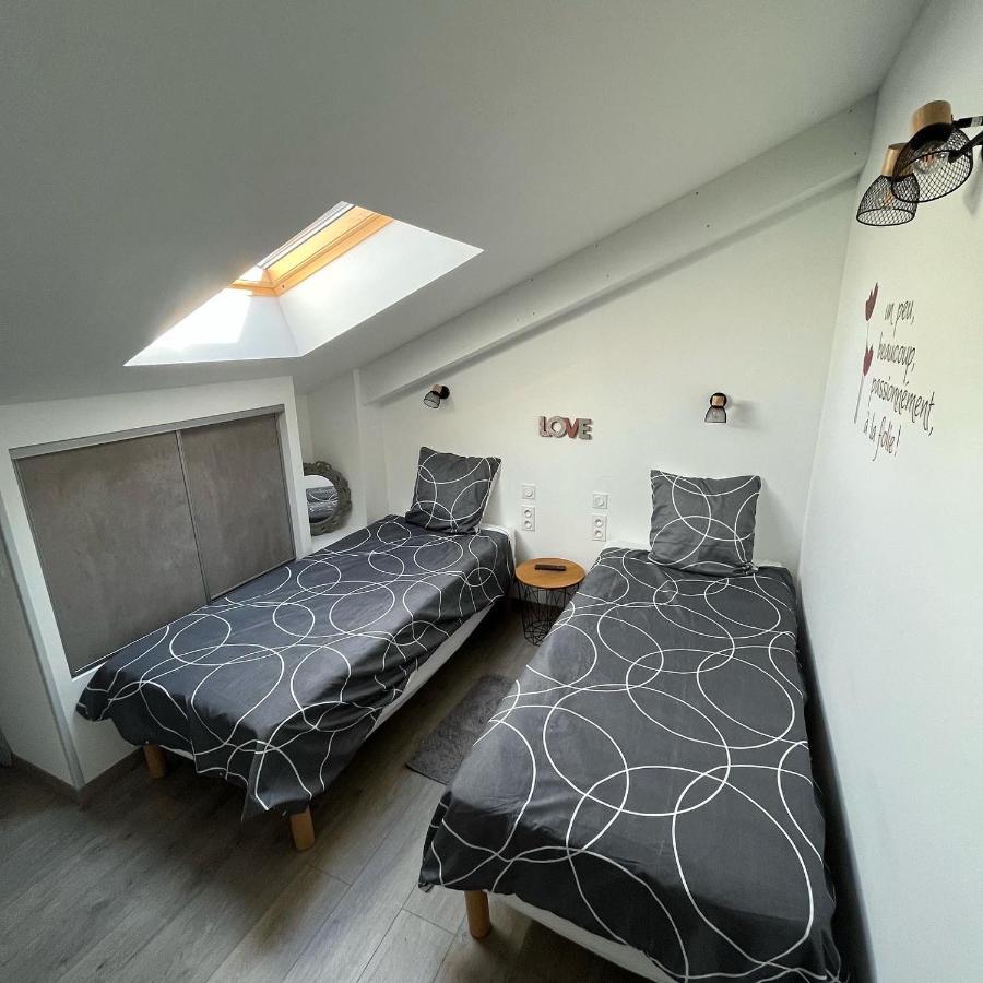 Maison Chaleureuse Avec Terrasse Privative Proche De La Gare Et Du Centre-Ville Rochefort  Exterior foto