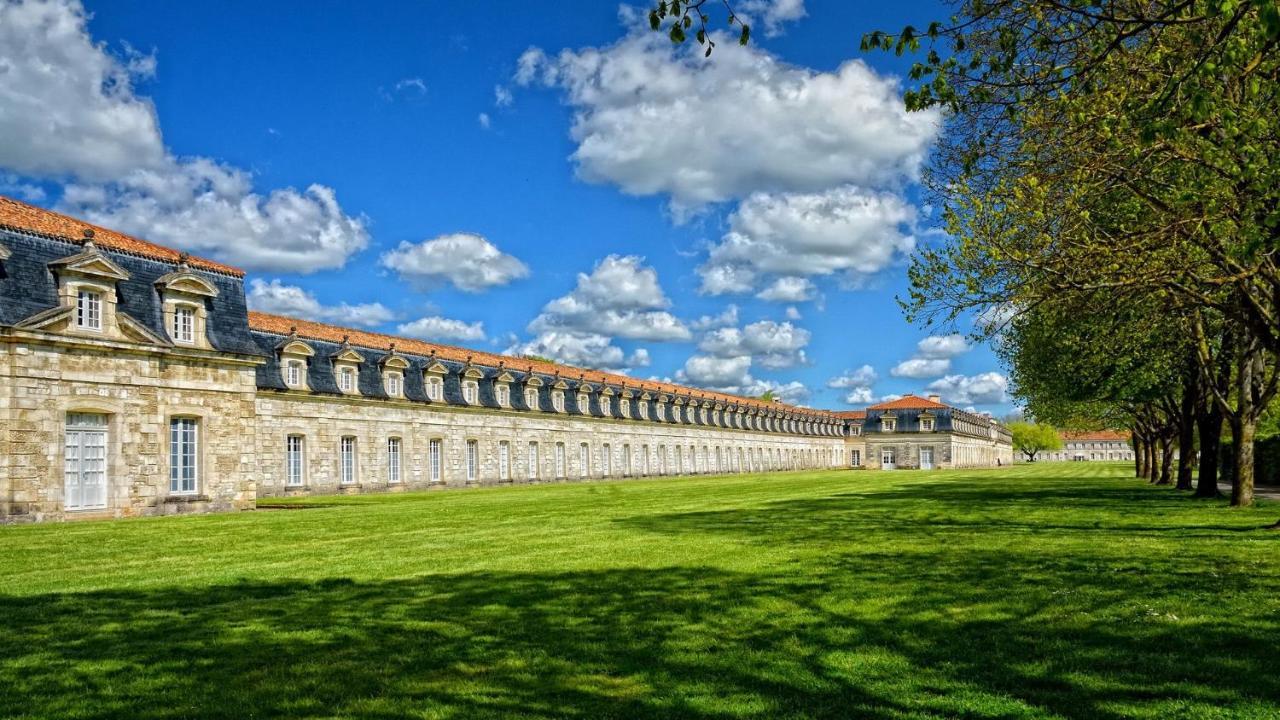 Maison Chaleureuse Avec Terrasse Privative Proche De La Gare Et Du Centre-Ville Rochefort  Exterior foto